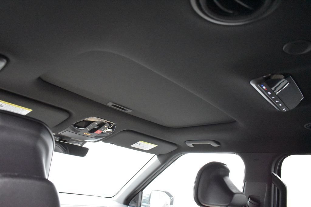 New 2027 Black Jade Green Kia EX image 18