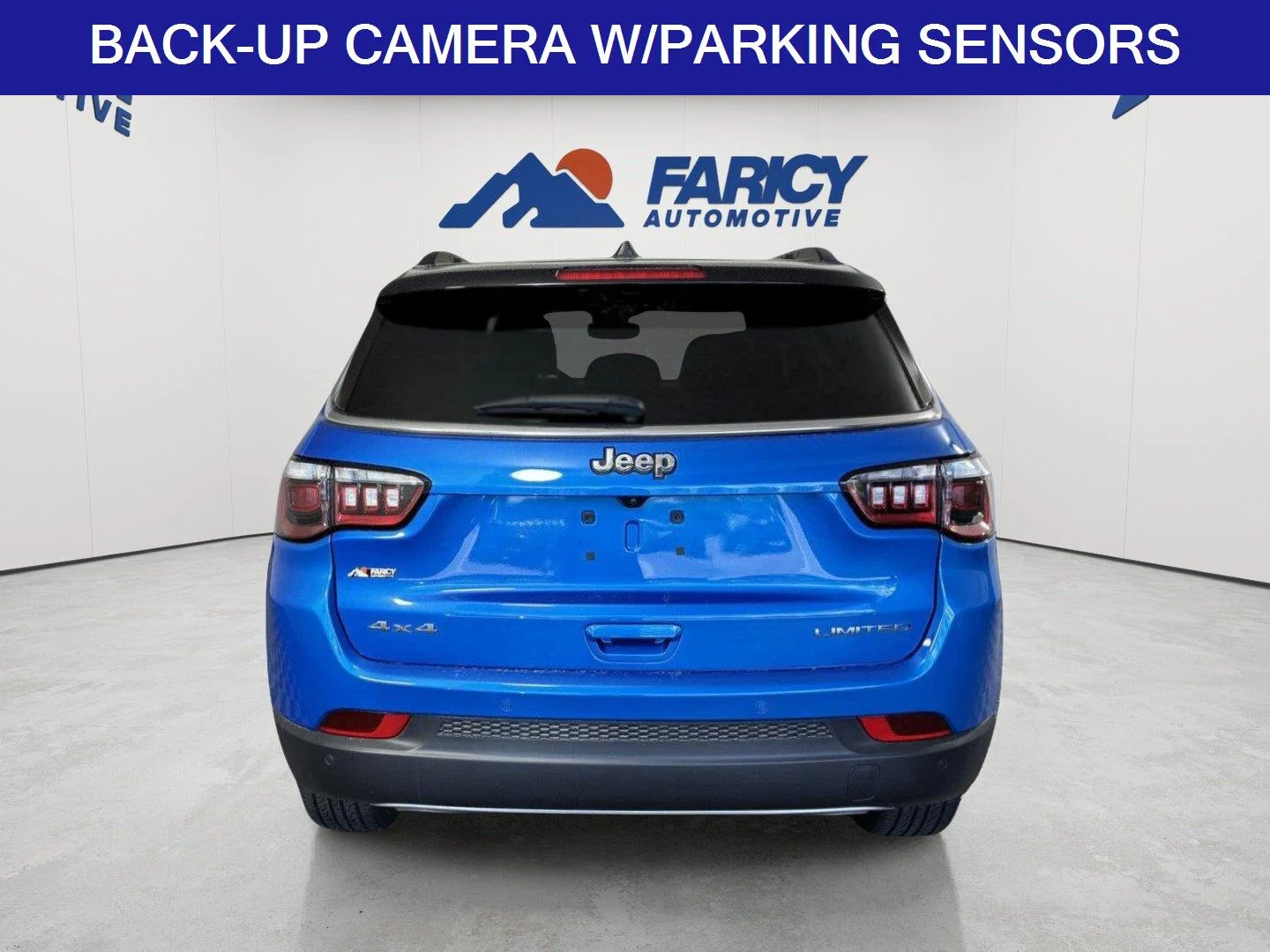 Used 2024 Hydro Blue Pearlcoat Jeep Limited image 6