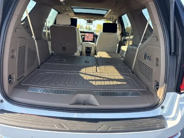 Used 2026 Glacier White Tricoat GMC Denali image 27