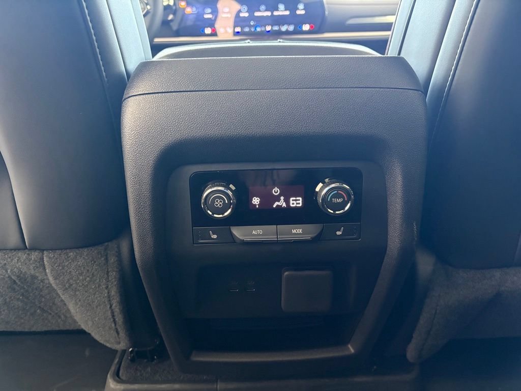 2027 Chevrolet Traverse RS - Photo 41