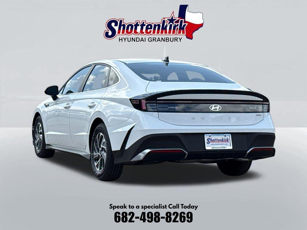 New 2026 White Hyundai Blue image 8