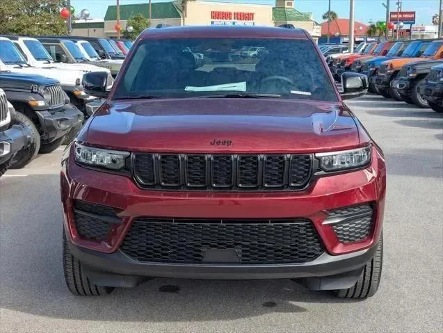 2025 Jeep Grand Cherokee Altitude - Photo 10
