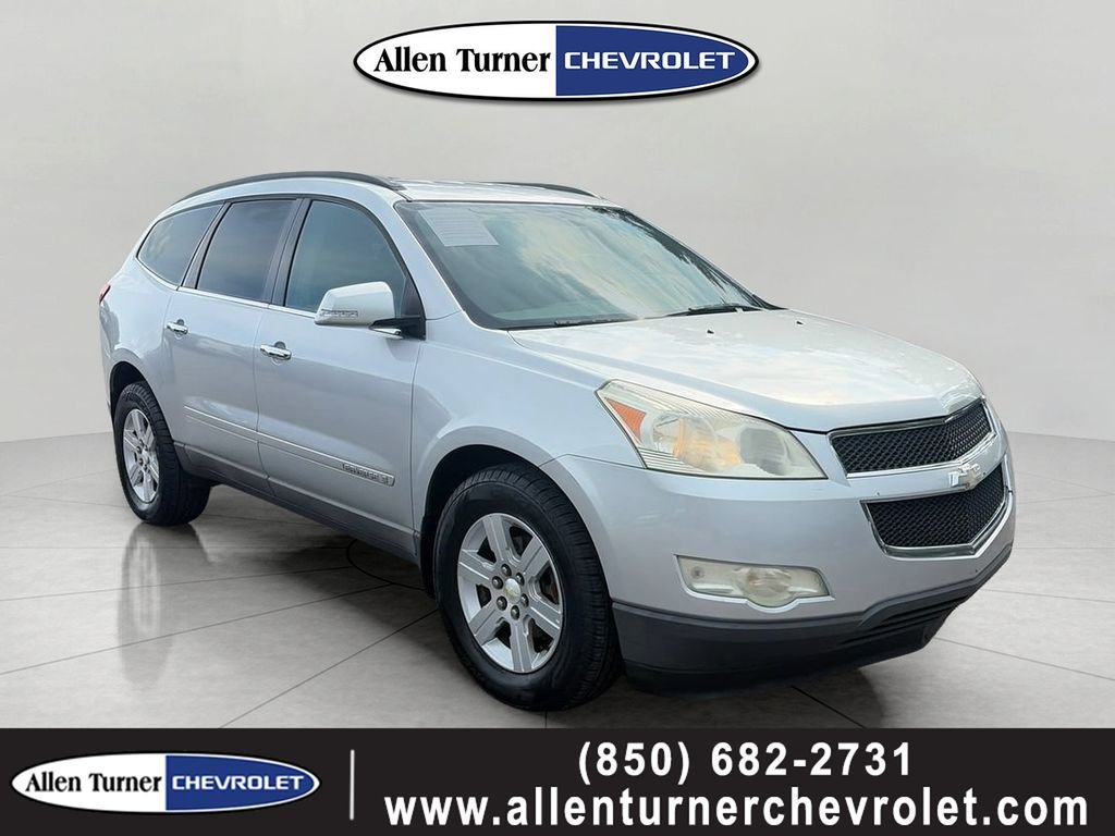 Used 2009 Silver Chevrolet LT image 1