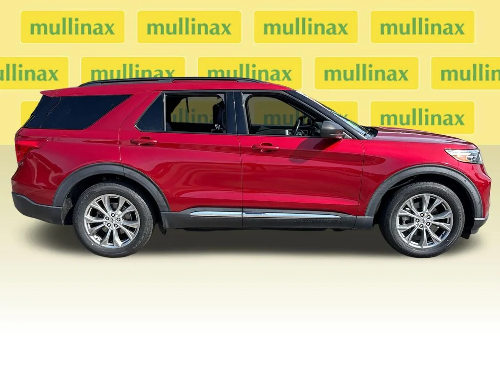 Used 2020 Red Ford XLT image 2