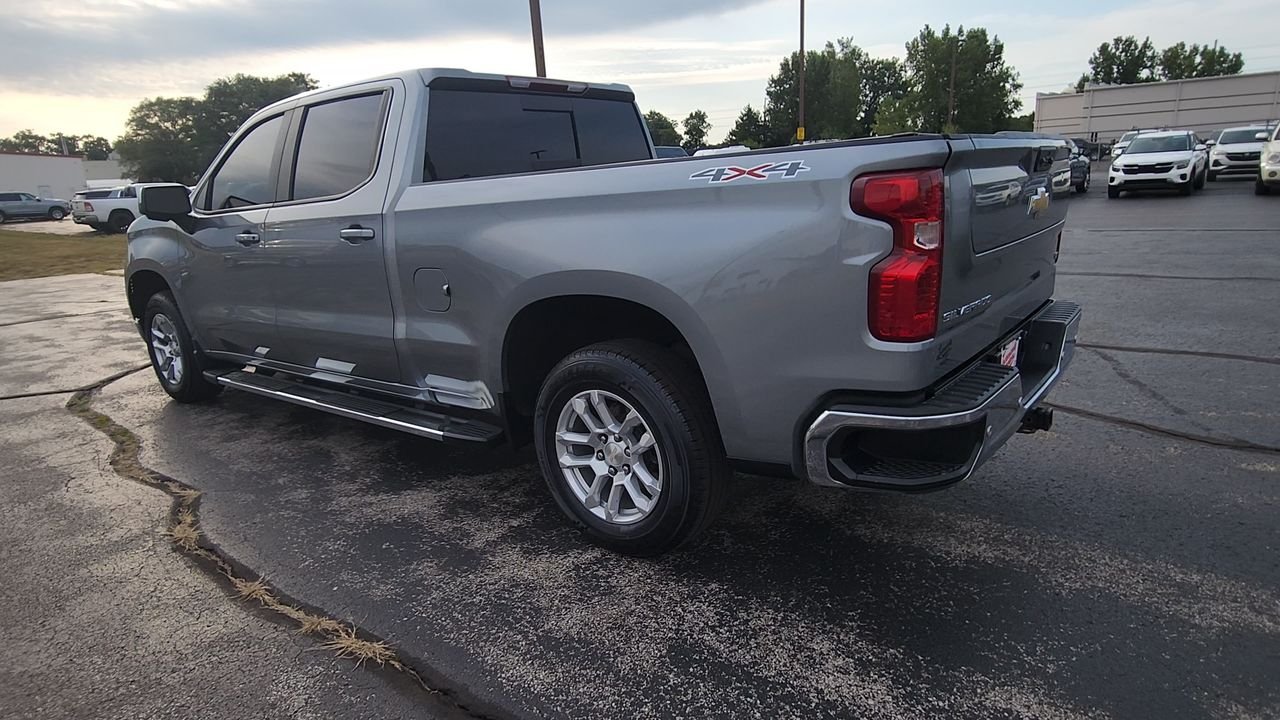 Used 2023 Gray Chevrolet LT image 6