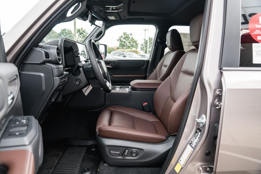 New 2027 Ice Cap Toyota Land Cruiser image 27