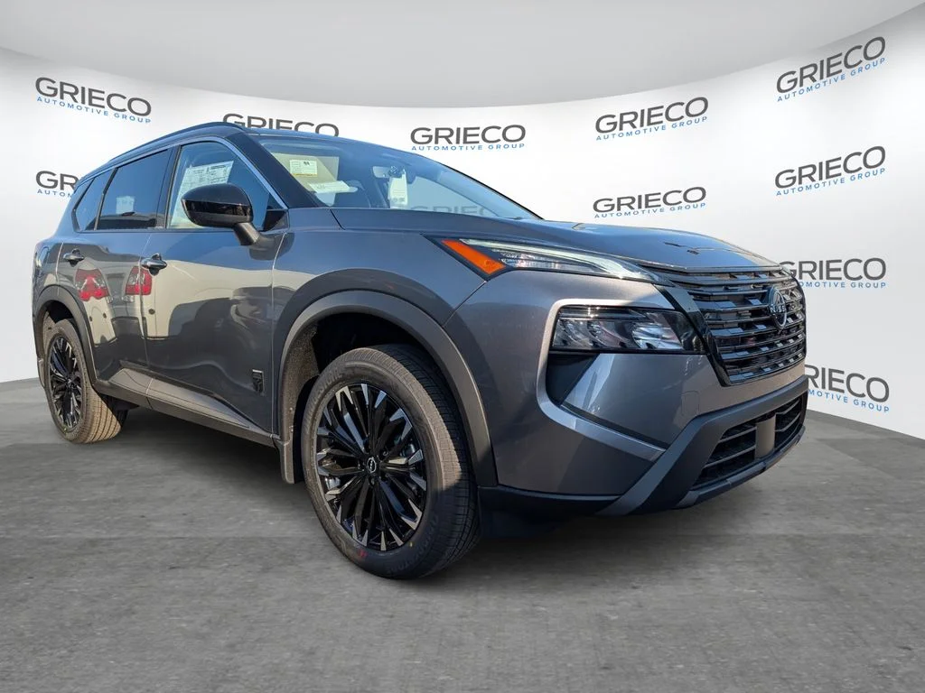 2026 Nissan Rogue Dark Armor's photo