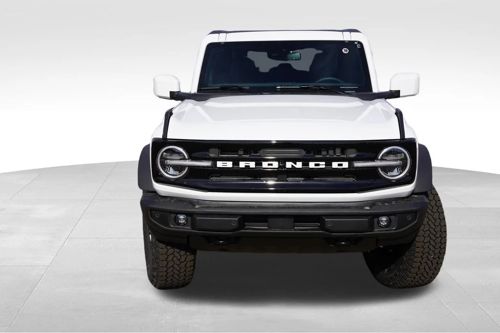 New 2026 White Ford Outer Banks image 8