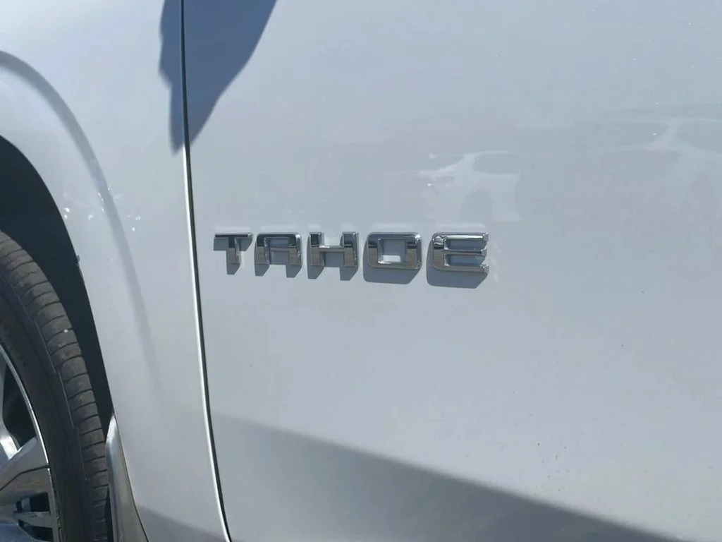 Used 2021 Iridescent Pearl Tricoat Chevrolet High Country image 35