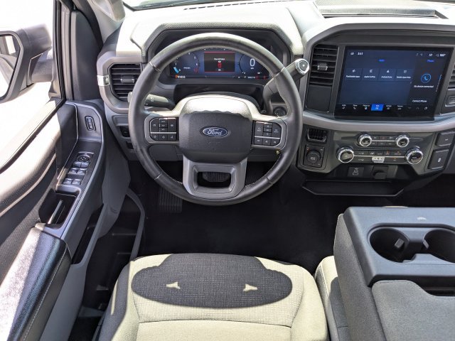 Used 2025 Oxford White Ford XLT image 13