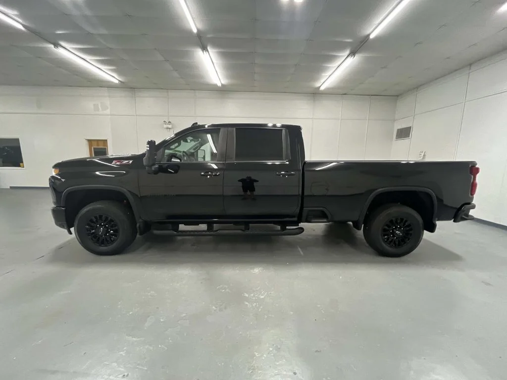 Used 2022 Black Chevrolet LTZ image 5