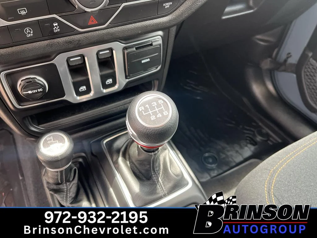 Used 2025 Anvil Clearcoat Jeep Sport image 13