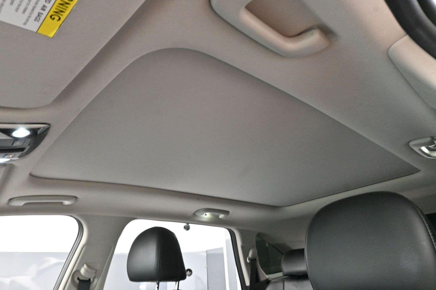 Used 2021 Glacial White Pearl Kia SX image 31
