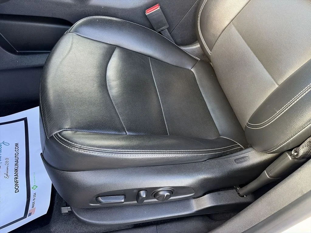 Certified Used 2023 White GMC SLT image 12