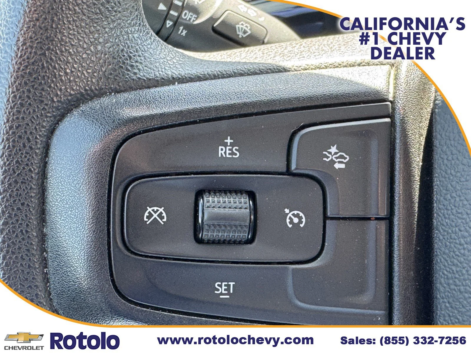 Used 2025 Summit White GMC Pro image 19