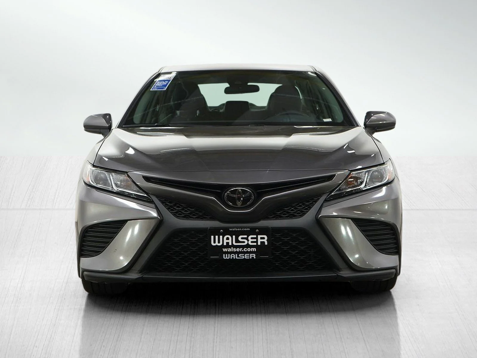 Used 2019 Toyota Camry SE with VIN 4T1B11HKXKU781165 for sale in Burnsville, Minnesota