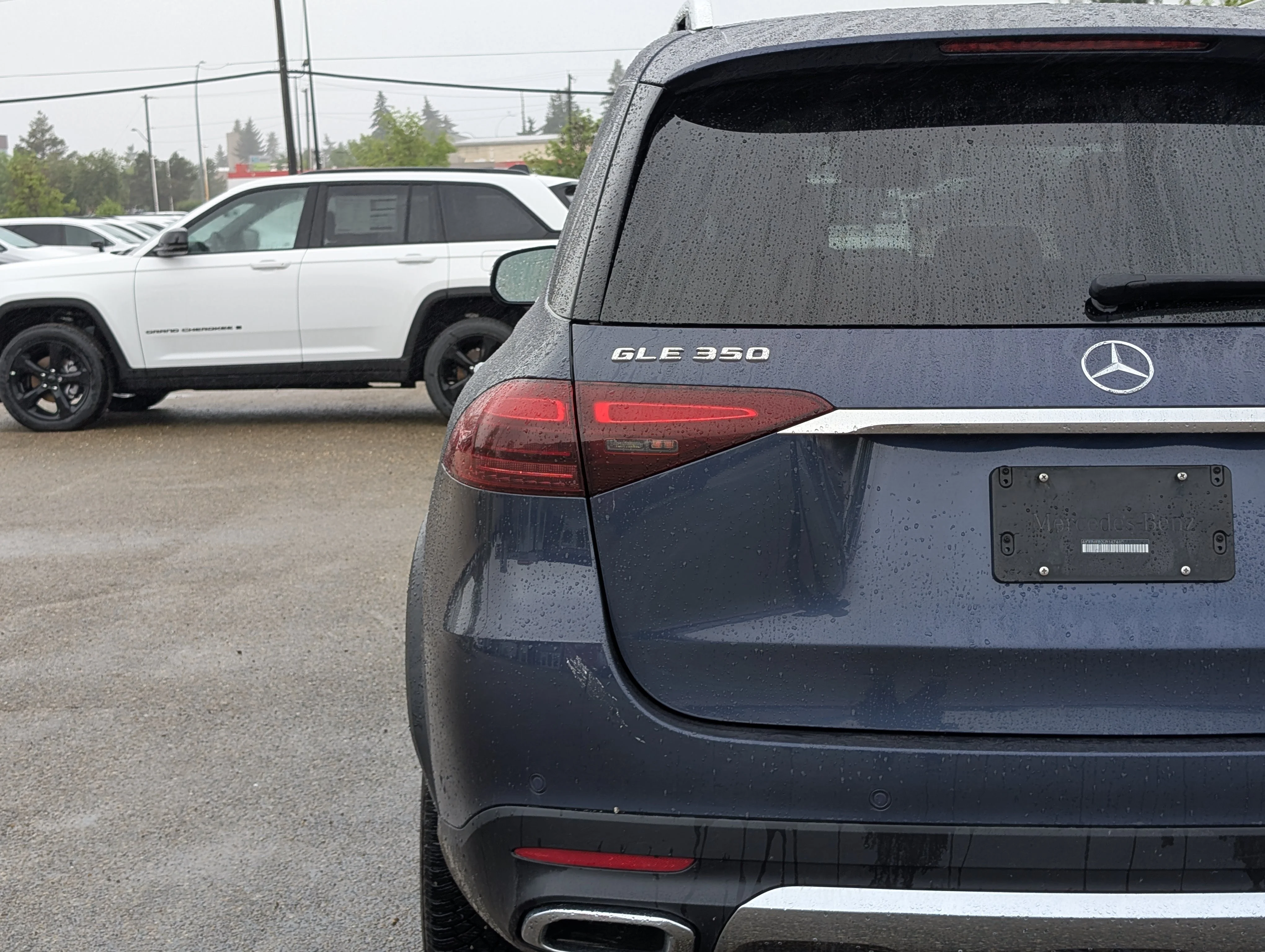 Used 2024 Black Mercedes-Benz GLE 350 image 13