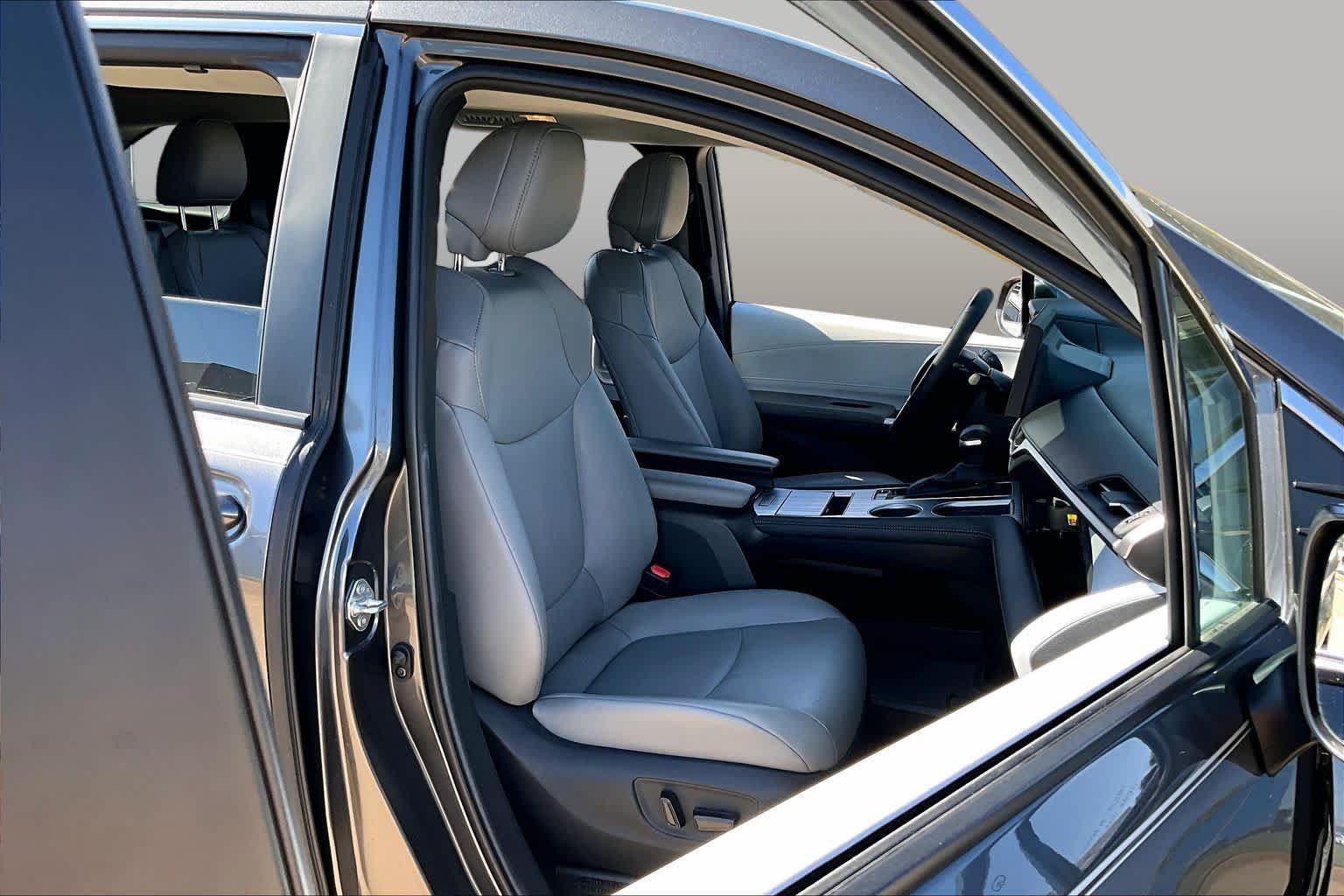 Used 2025 MAGNETIC GRAY METALLIC Toyota XLE Autono-MaaS image 9
