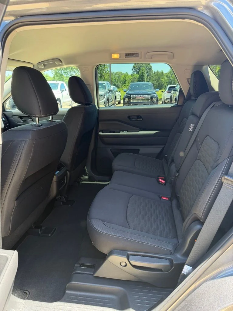 Used 2025 Gray Nissan SV image 19