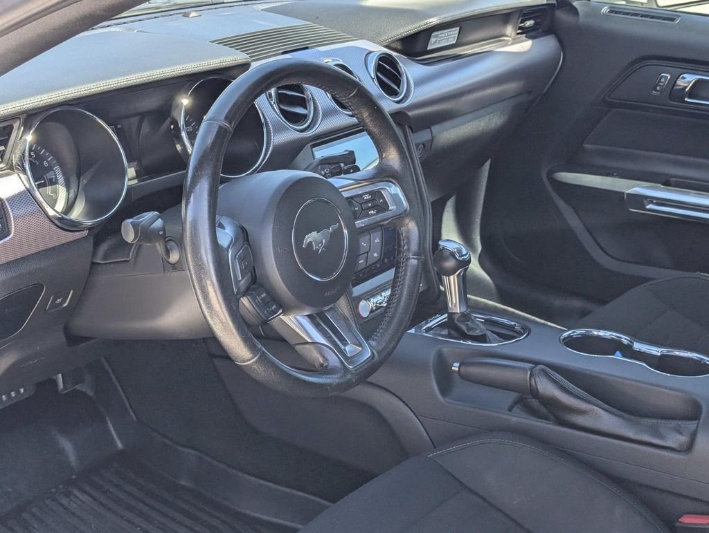 Used 2017 White Ford GT image 18