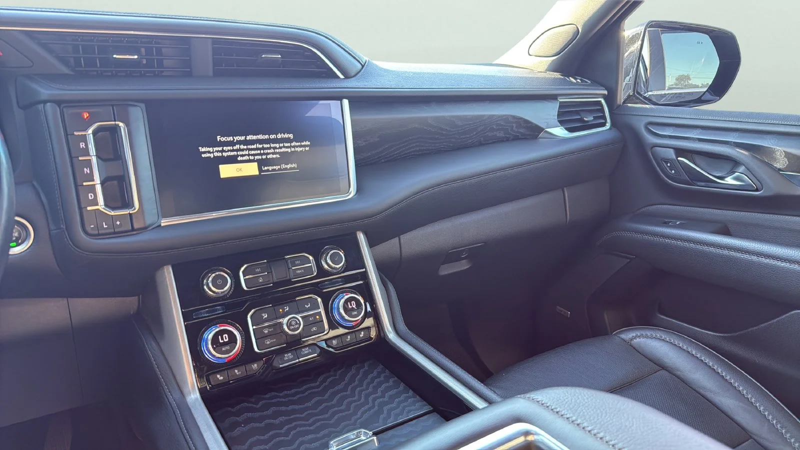 Used 2022 Black GMC Denali image 19