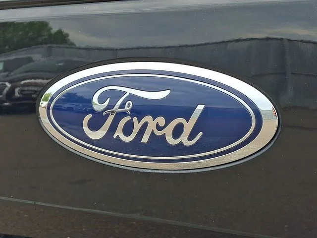 Certified Used 2020 Black Metallic Ford XLT image 28