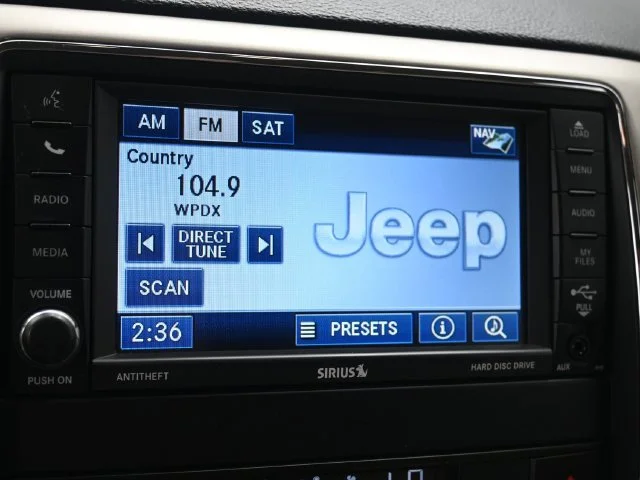 Used 2012 Deep Cherry Red Crystal Pearlcoat Jeep Limited image 11