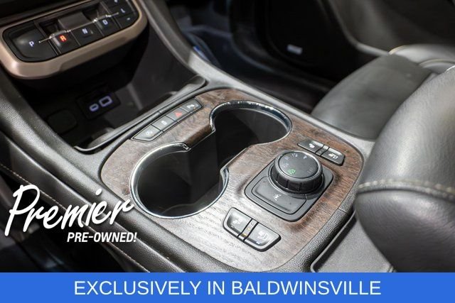 Used 2023 Gray GMC Denali image 41