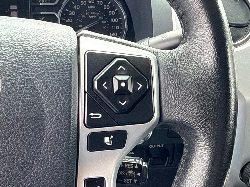 Used 2020 Gray Toyota Platinum image 23