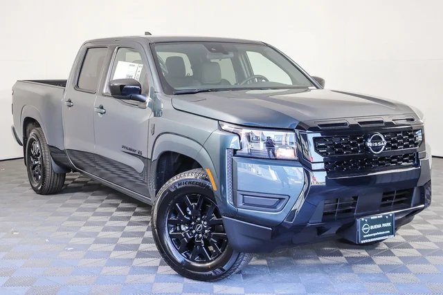 2027 Nissan Frontier SV