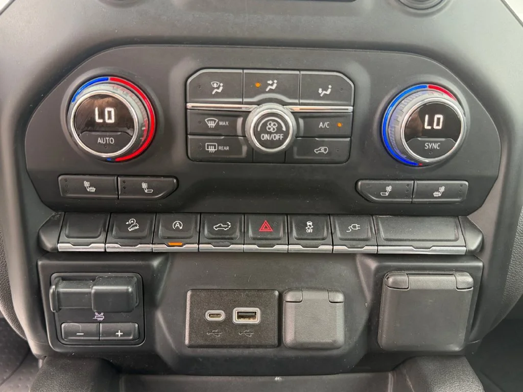Used 2020 NORTHSKY BLUE METALLIC Chevrolet RST image 24