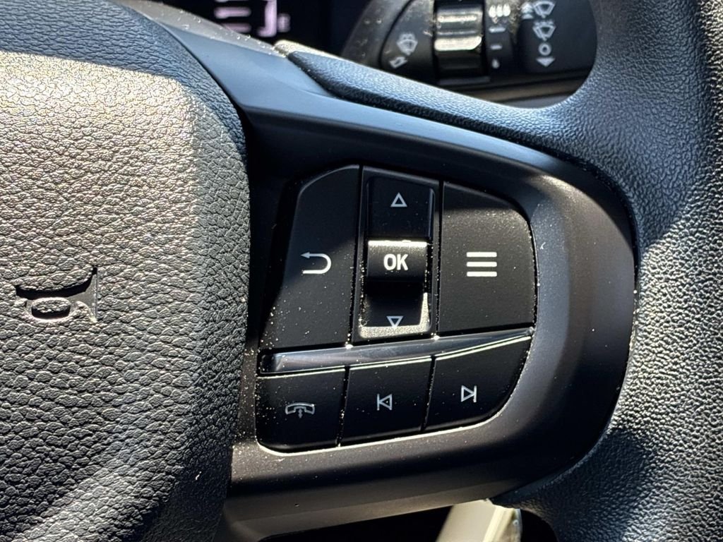 Used 2025 White Ford XL image 24