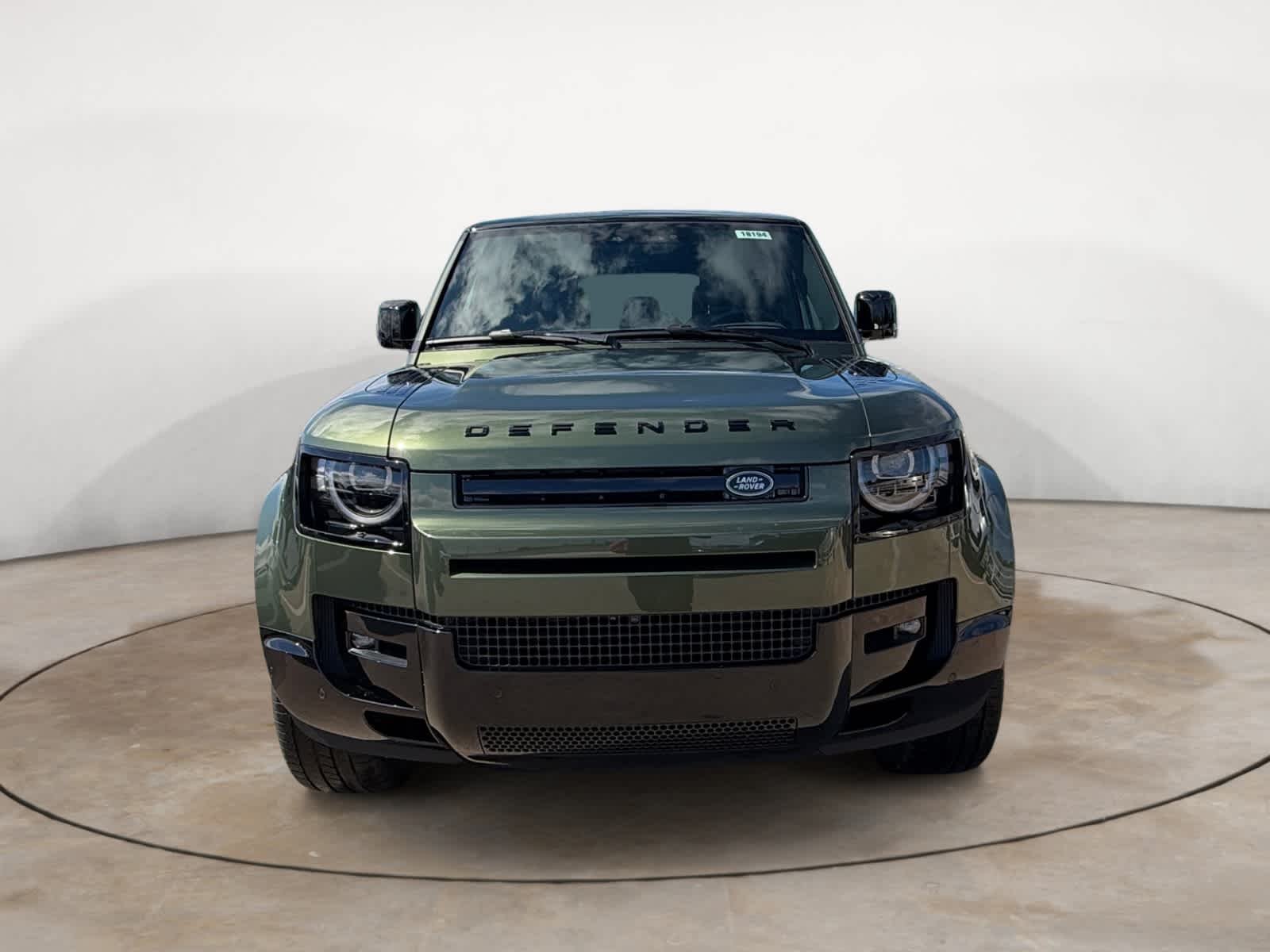 New 2026 GREEN Land Rover X-Dynamic SE image 8
