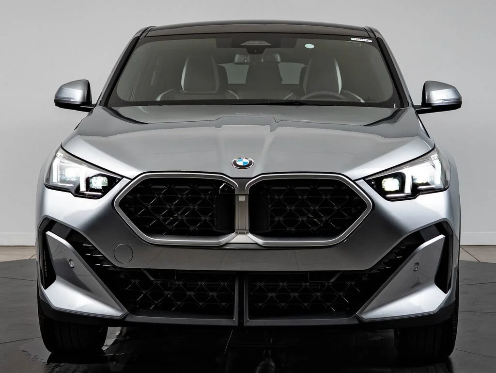 New 2027 Skyscraper Grey Metallic BMW xDrive28i image 2