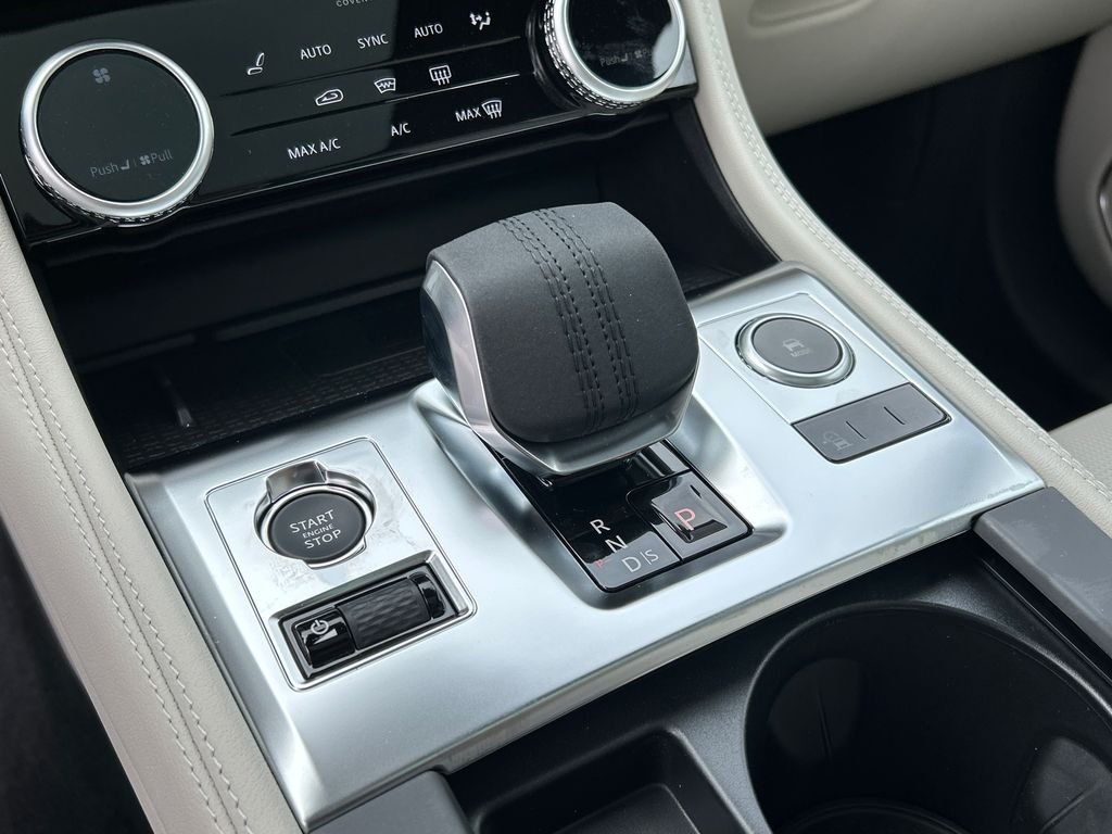 2026 Jaguar F-Pace R-Dynamic S - Photo 18