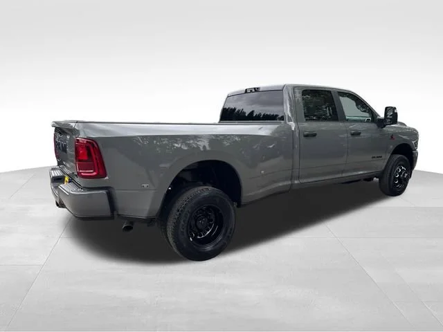 New 2026 Ceramic Gray Clear-Coat Exterior Paint RAM Big Horn image 7