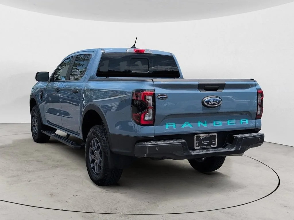Used 2025 Gray Ford XLT image 5