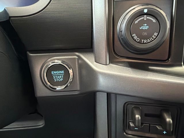 New 2026 Avalanche Ford XLT image 32