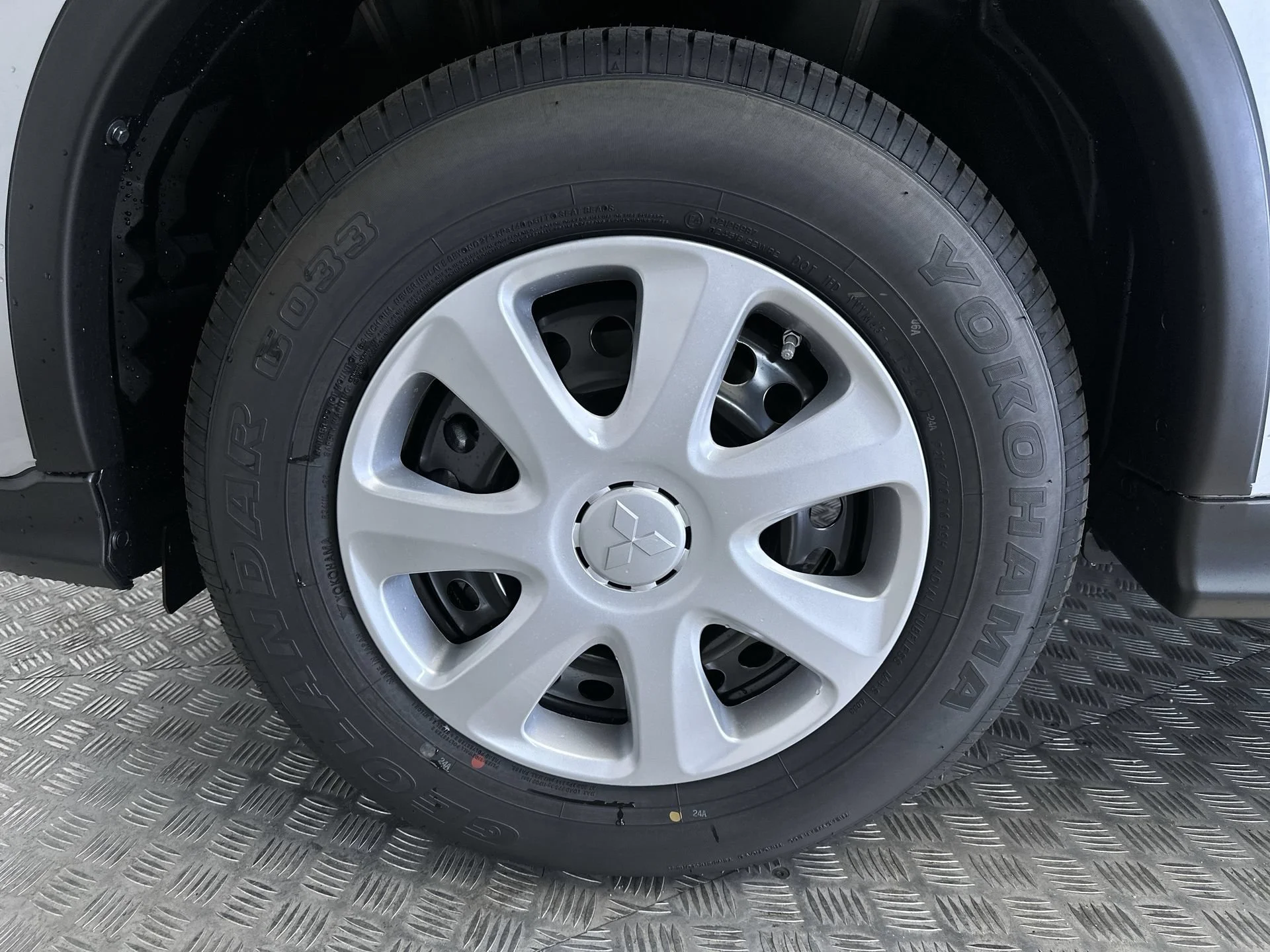 New 2026 Alloy Silver Metallic Mitsubishi S image 24
