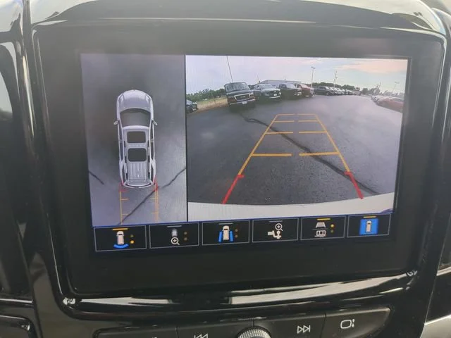 Used 2023 Iridescent Pearl Tricoat Chevrolet Premier image 24