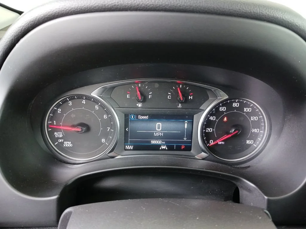 Used 2024 Sterling Metallic GMC SLE image 18