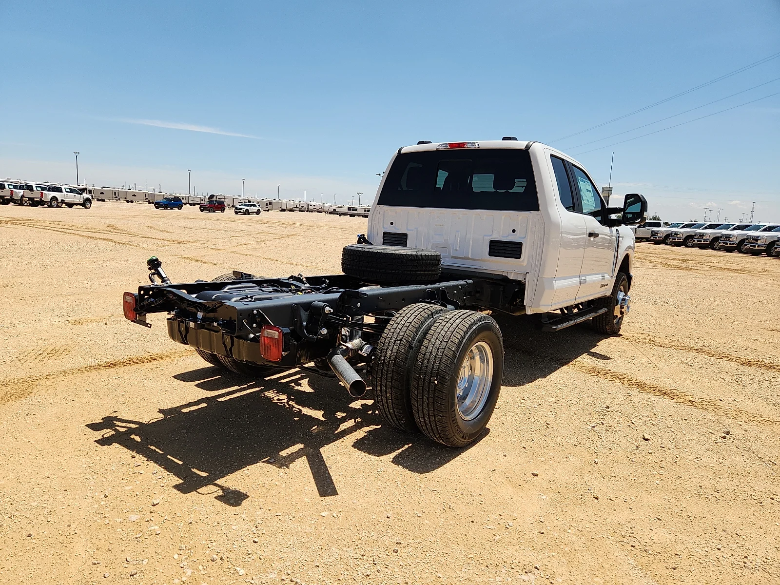 New 2026 Oxford White Ford F-350® XL image 7