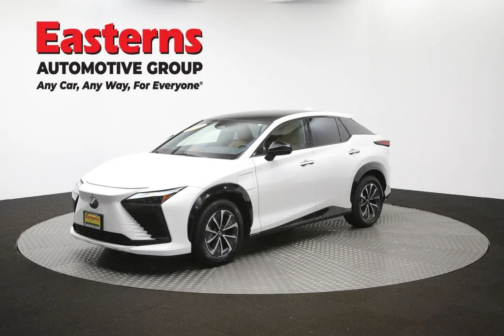 Used 2023 White Lexus 450e Premium image 57