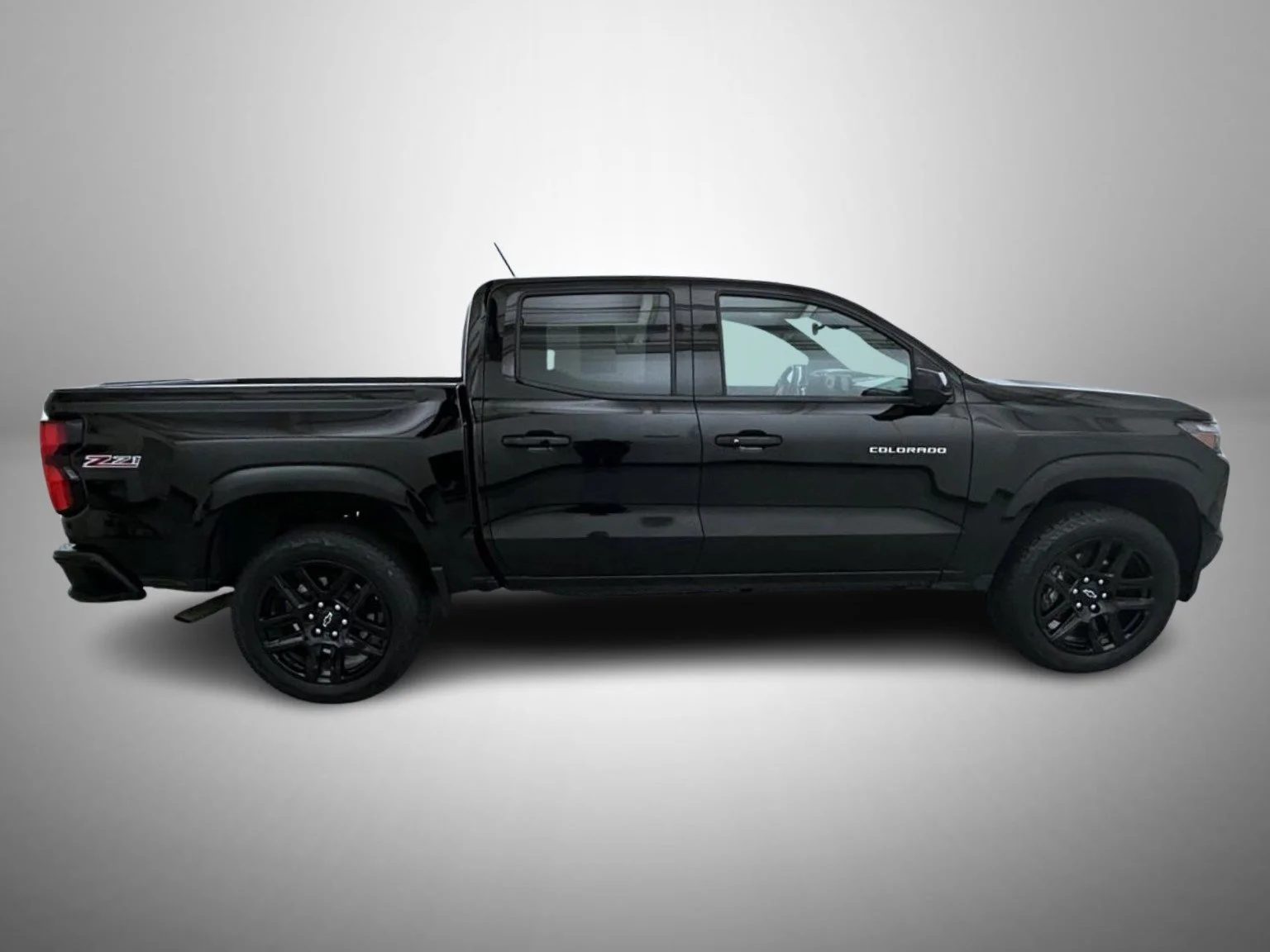 Used 2025 Black Chevrolet Z71 image 4