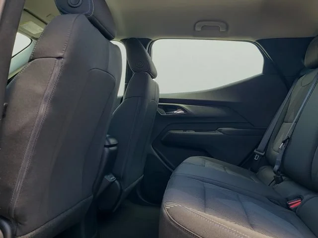 New 2027 Summit White Chevrolet LT image 11