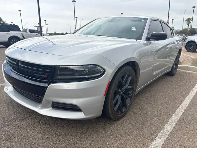 Used 2023 Silver Dodge SXT image 2