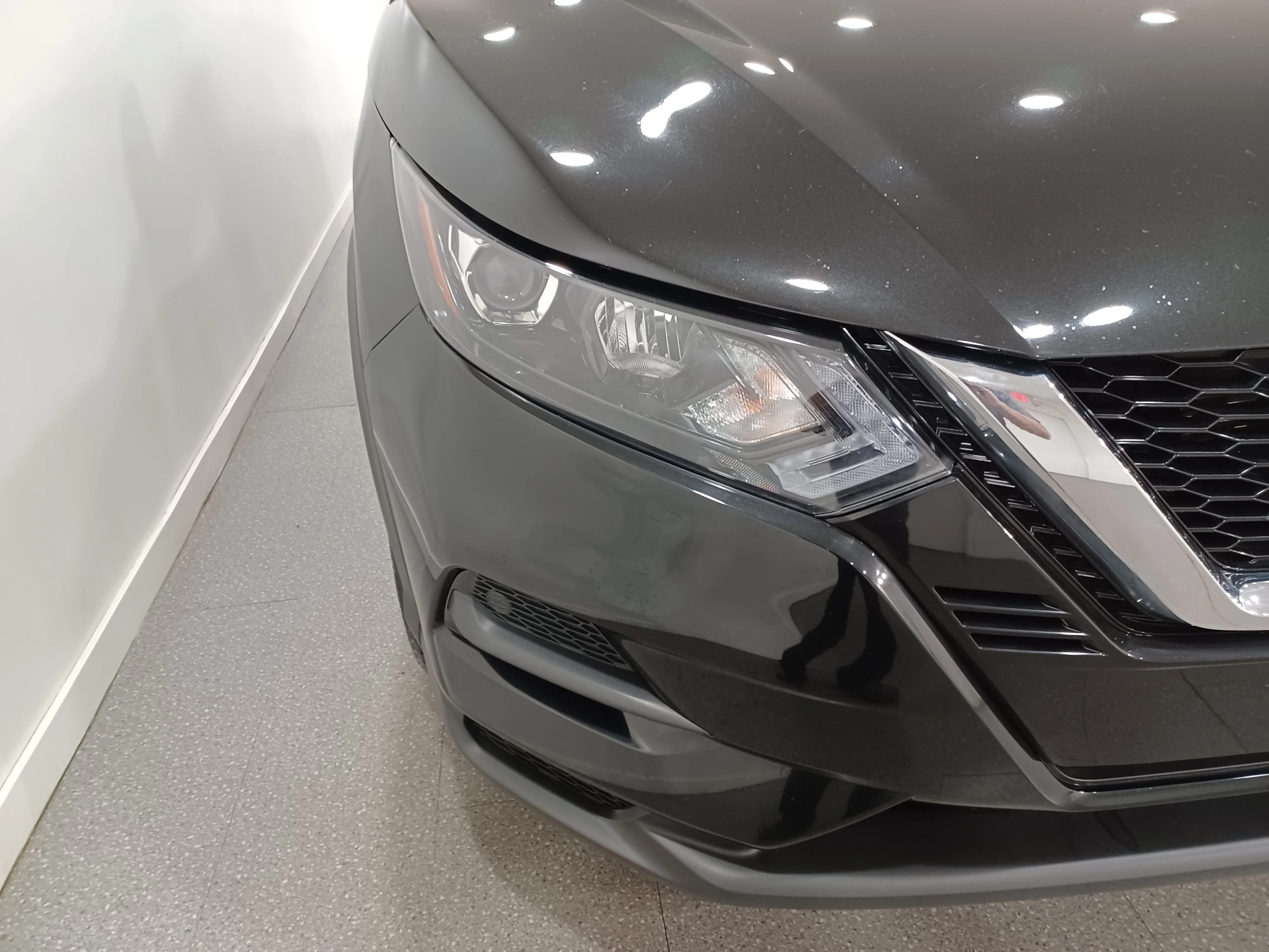 Used 2023 Magnetic Black Metallic Nissan SV AWD*Adaptive Cruise | Remote Start | Htd Seats | Sunroof | Htd Wheel | Lane Keep Assist | CarPlay image 4