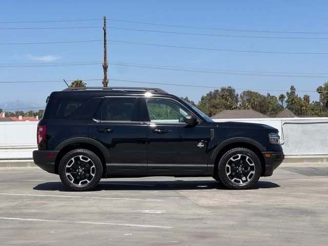 Used 2022 Shadow Black Ford Outer Banks image 30