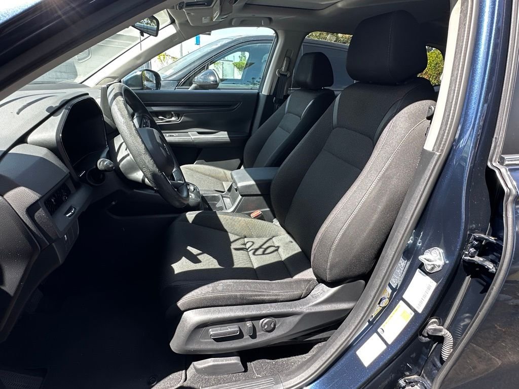 Used 2024  Honda EX image 17