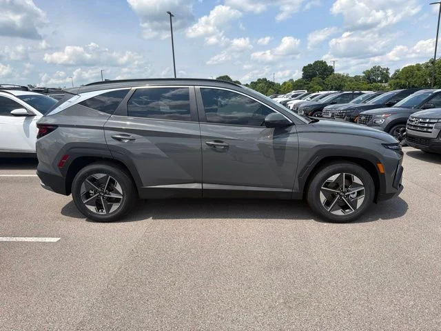 New 2026 Hampton Gray Hyundai SEL image 8